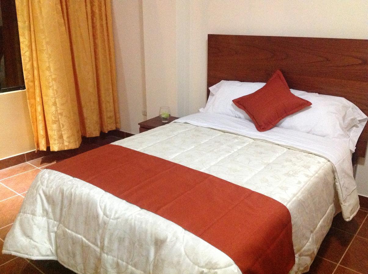 Victtorios Hotel Satipo ภายนอก รูปภาพ