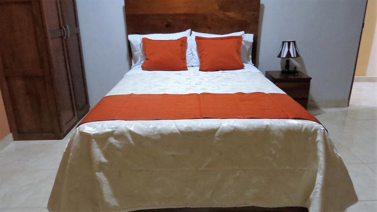 Victtorios Hotel Satipo ภายนอก รูปภาพ