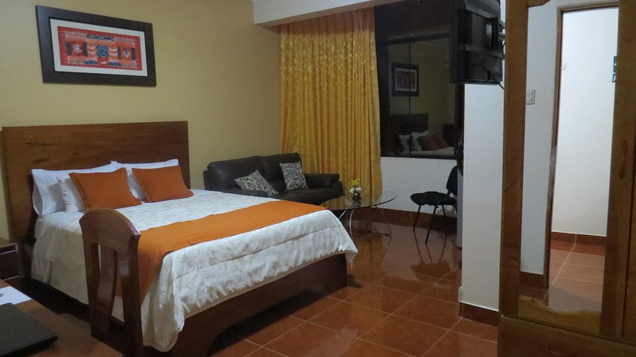 Victtorios Hotel Satipo ภายนอก รูปภาพ