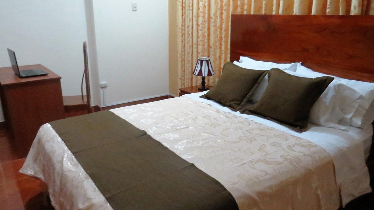 Victtorios Hotel Satipo ภายนอก รูปภาพ