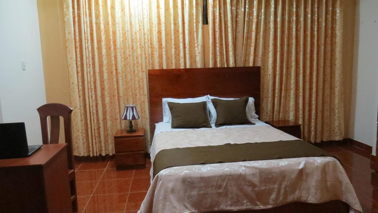 Victtorios Hotel Satipo ภายนอก รูปภาพ