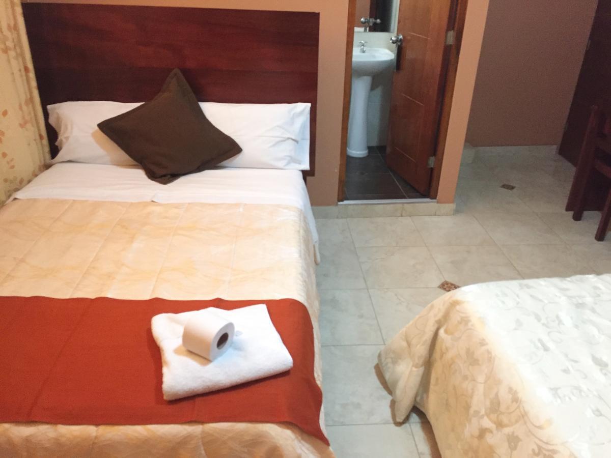 Victtorios Hotel Satipo ภายนอก รูปภาพ
