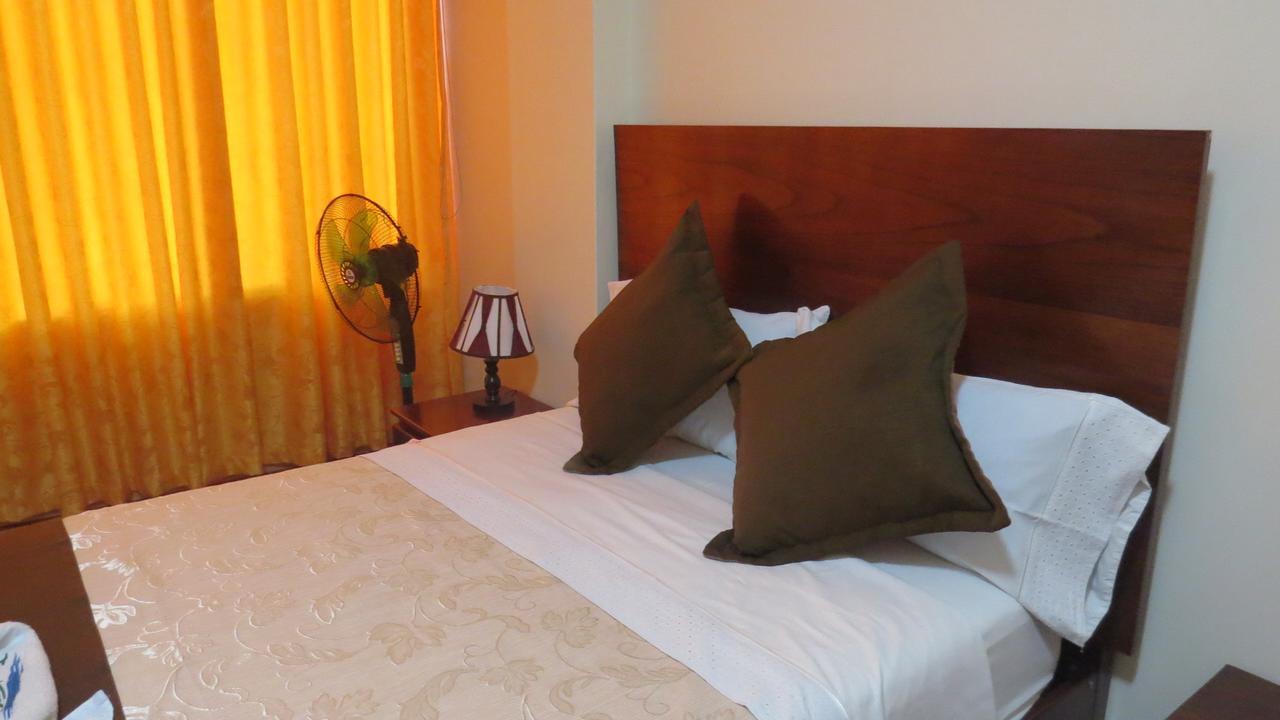 Victtorios Hotel Satipo ภายนอก รูปภาพ