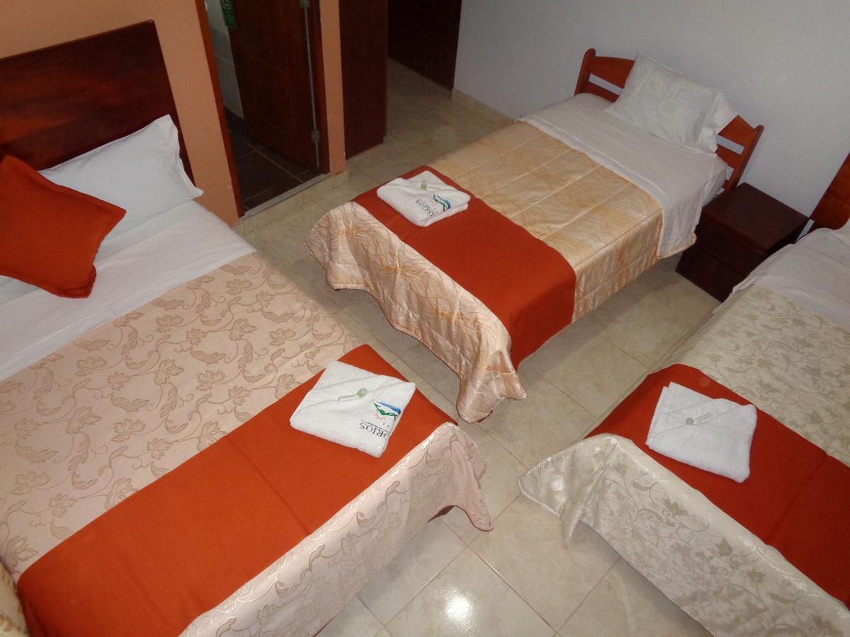 Victtorios Hotel Satipo ภายนอก รูปภาพ