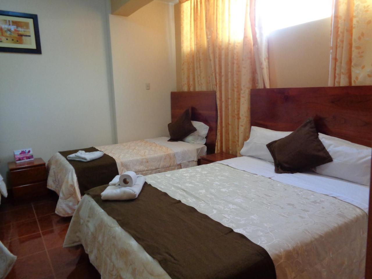 Victtorios Hotel Satipo ภายนอก รูปภาพ